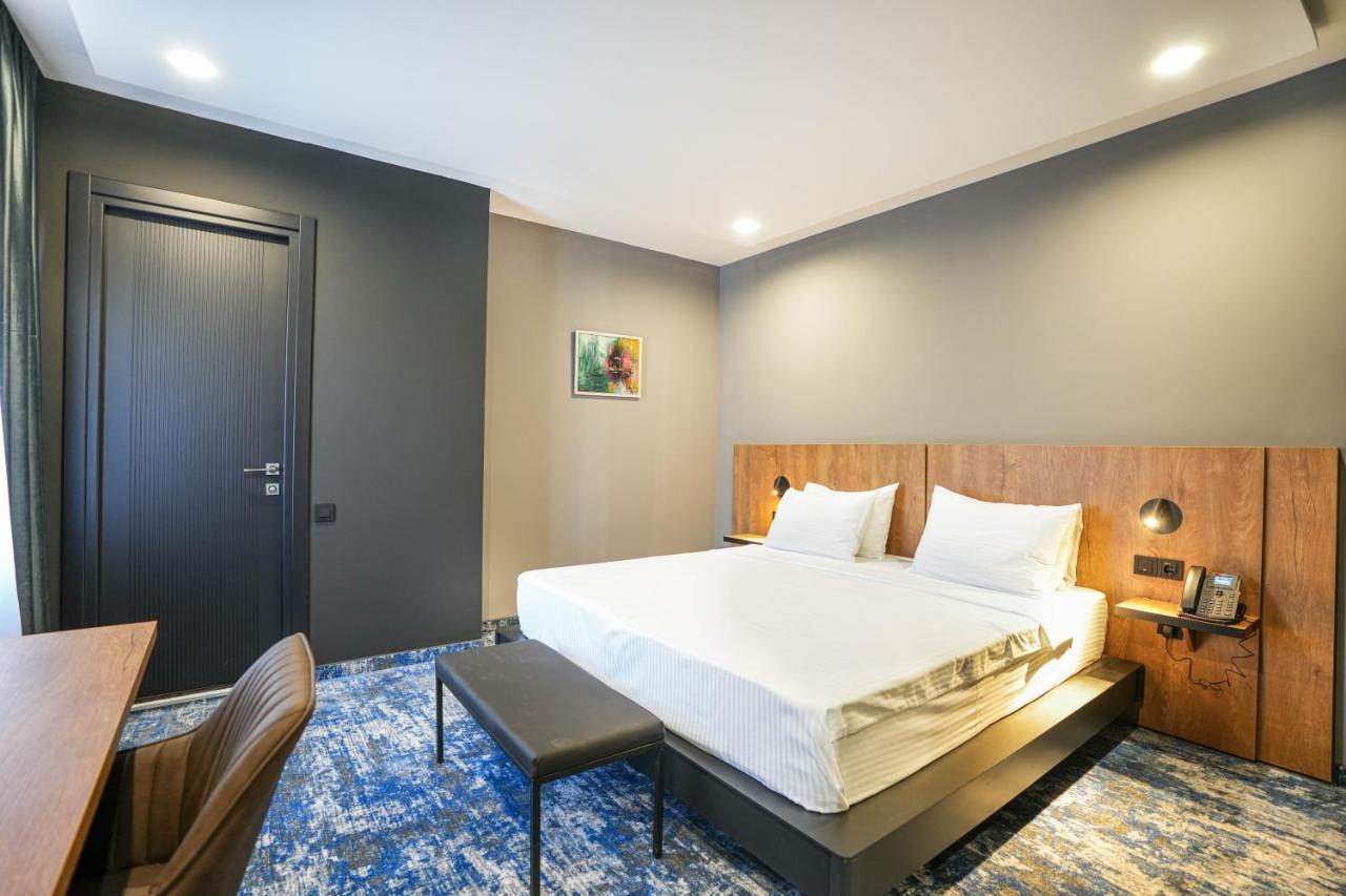 Hotel Sympatia Tiflis Dış mekan fotoğraf