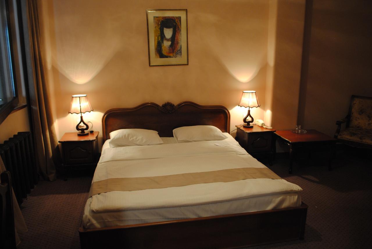 Hotel Sympatia Tiflis Dış mekan fotoğraf