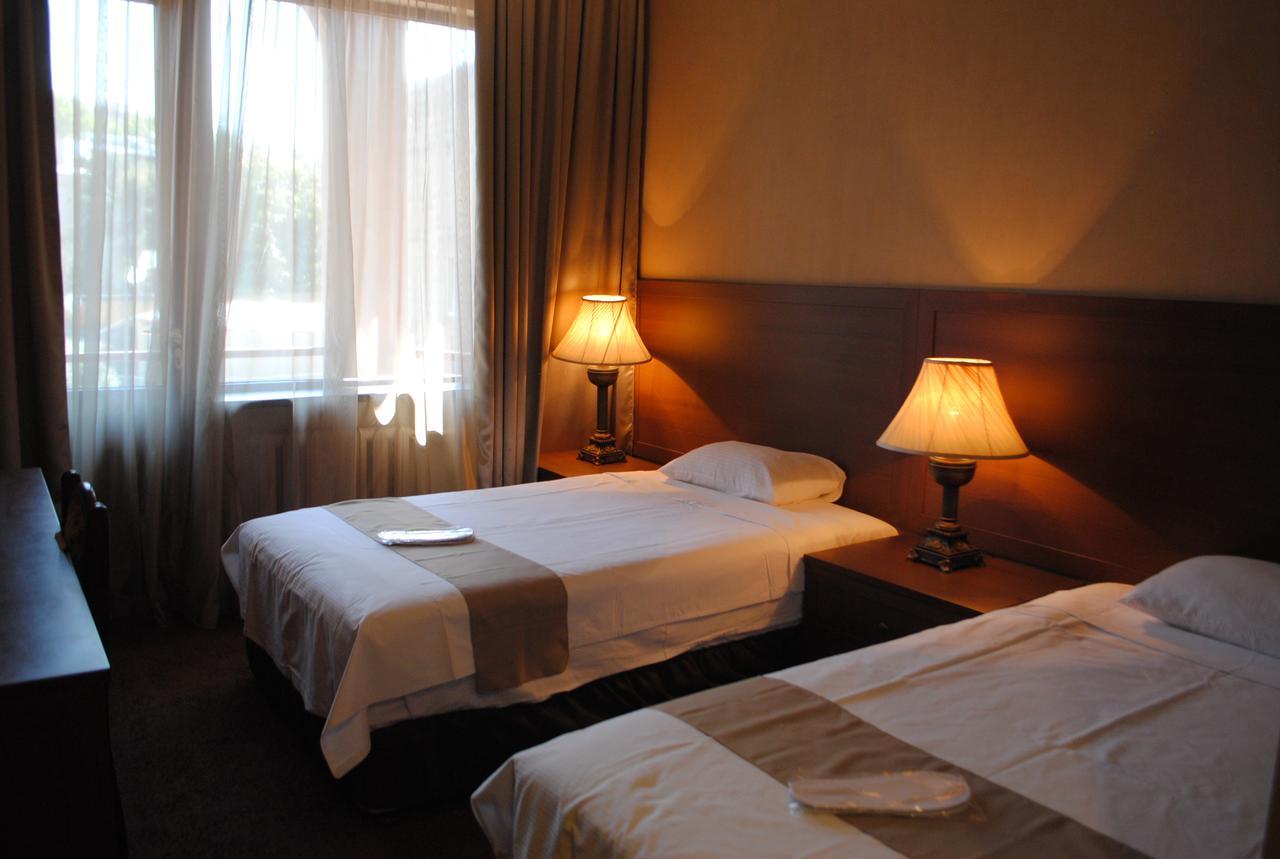 Hotel Sympatia Tiflis Dış mekan fotoğraf