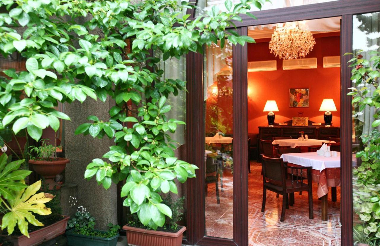 Hotel Sympatia Tiflis Dış mekan fotoğraf